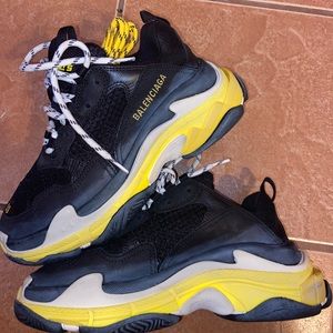 Balenciaga Triple S Women 39. Worn once